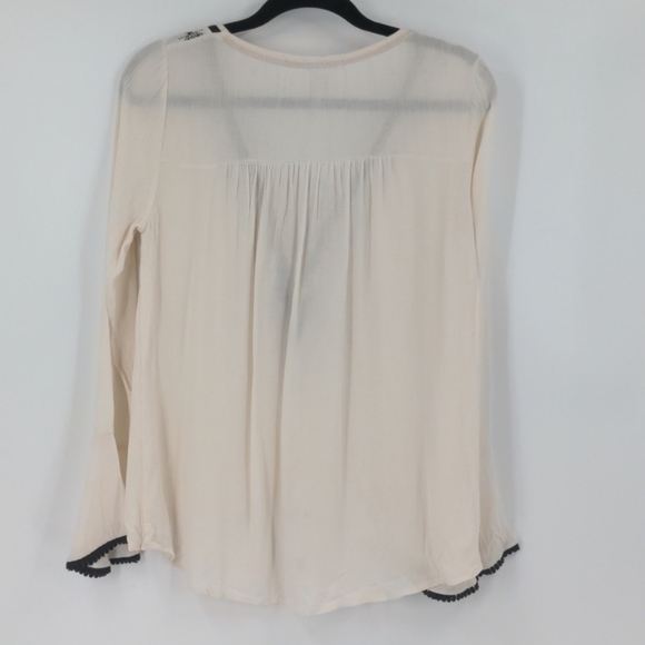 Chic Cream Blouse with Black Lace by Love Tree - Picture 5 of 5